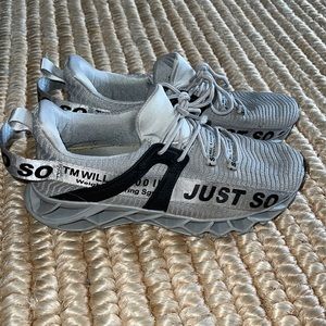 Canvas grey lightweight runners sneakers 9